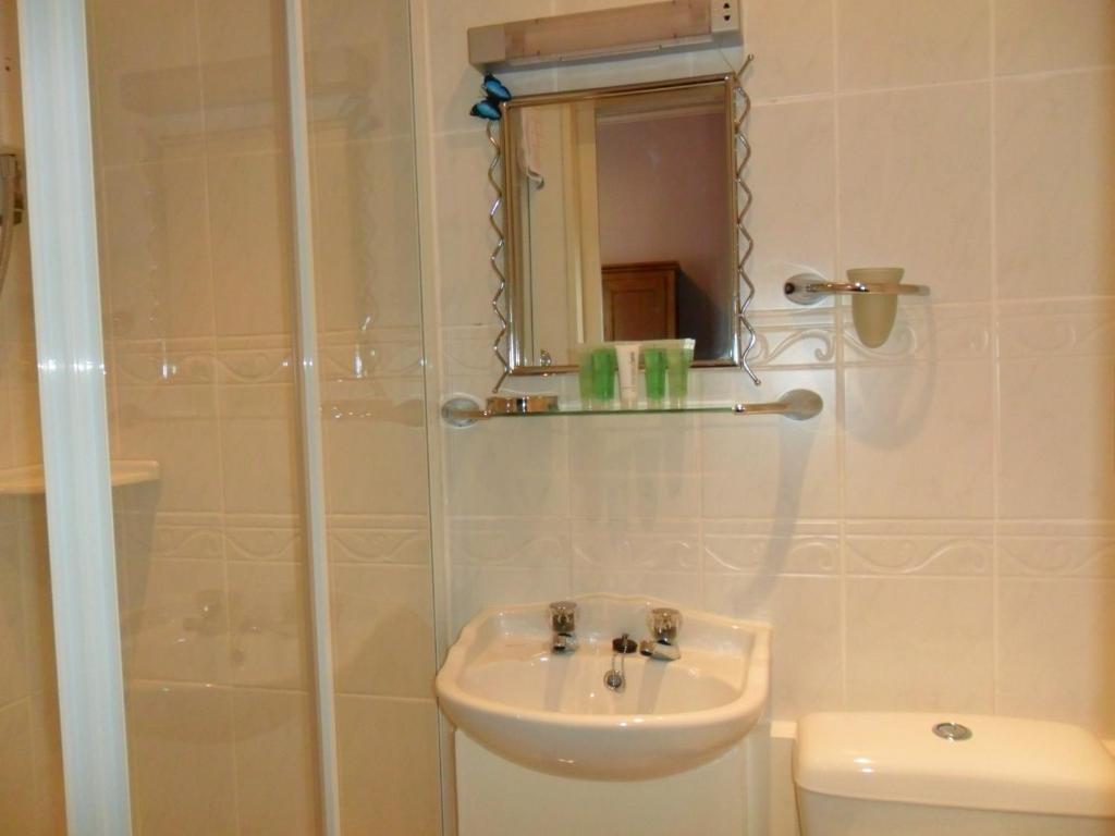 Exton House Hotel Торки Стая снимка