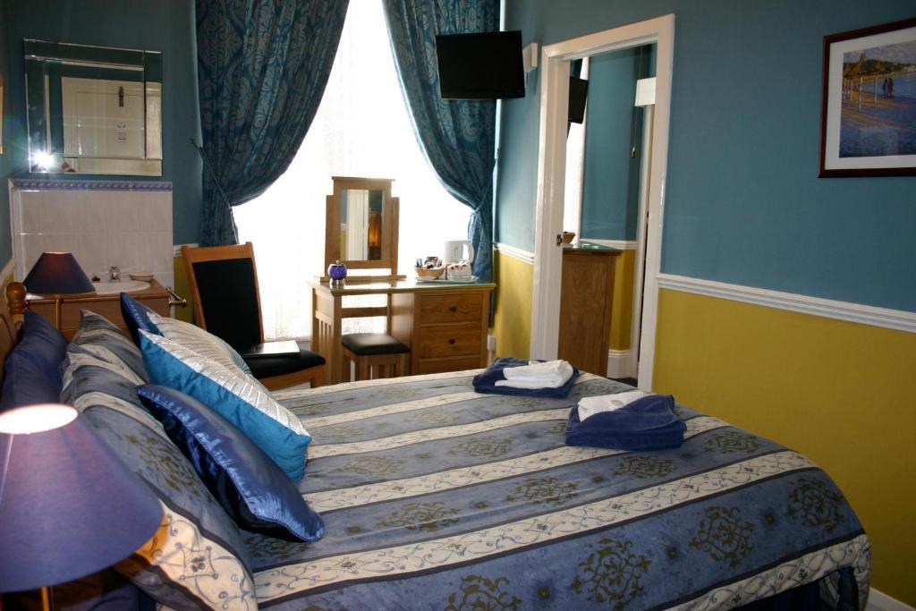 Exton House Hotel Торки Стая снимка