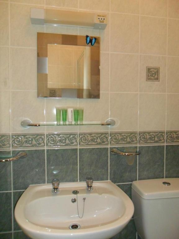 Exton House Hotel Торки Стая снимка